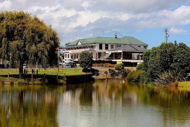 The Kentish Hotel Waiuku ภายนอก รูปภาพ